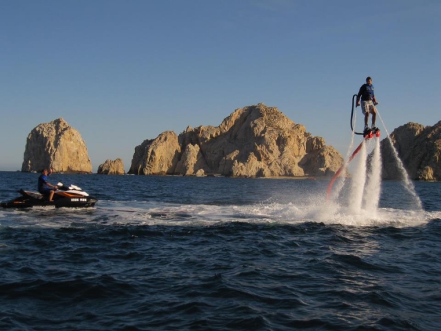 Flyboard ene l mar de cortes